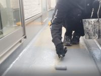 【香川県高松市太田上町】防水トップコート中塗りウレアックス 香川県高松市外壁塗替えなら一級塗装技能士の手塗りで長持ち!ユウ建装! 2025y11m24d_000712697