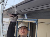 【香川県高松市仏生山町】雨樋のケレン&中塗りセミフロンスーパーマイルド無機塗料 香川県高松市外壁塗替えなら一級塗装技能士の手塗りで長持ち!ユウ建装! 2026y02m03d_154921163